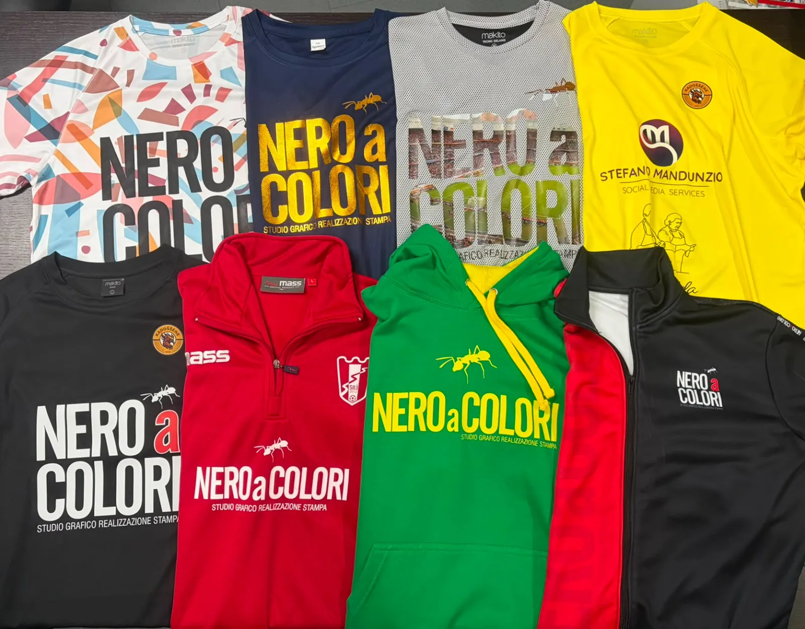Capi serigrafati NERO a COLORI: t-shirt, felpe, polo e giacche tecniche